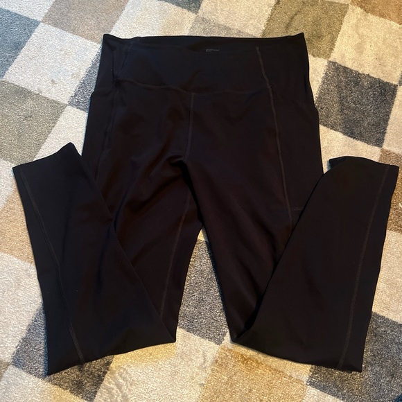Girlfriend Collective Compressive Pocket Legging - Picture 1 of 4